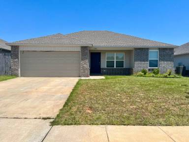 Main picture of 1221 Limestone Dr