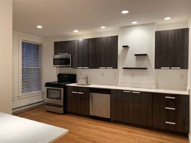 Main picture of 127 Saint Botolph St