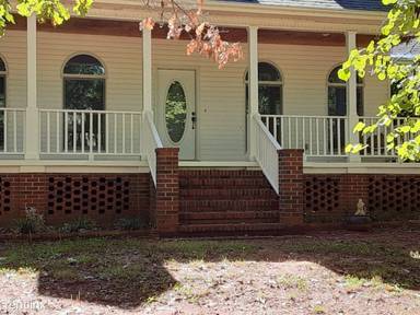 Main picture of 25 Fowler Rd