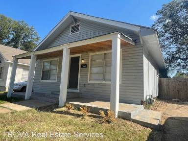 Main picture of 2204 Magnolia St