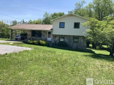 Main picture of 153 Sherman Dr