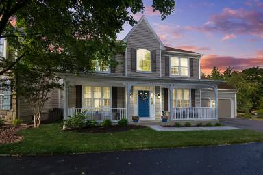 Main picture of 2544 Bear Den Rd