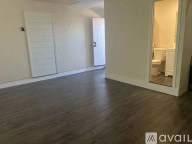 Main picture of 661 Palm Dr