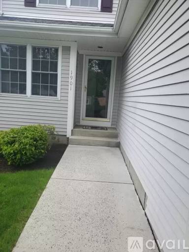 Main picture of 1901 Pinnacle Way