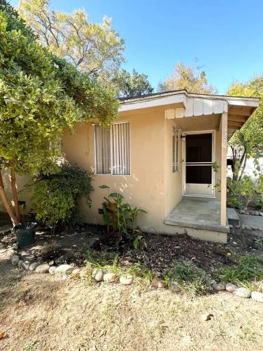 Main picture of 321 D St