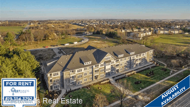 Main picture of 260 N Scott Blvd