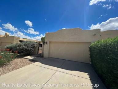 Main picture of 2431 W Calle Retana