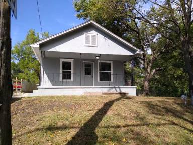 Main picture of 1826 Shawnee Dr