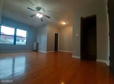 Main picture of 7254 S Jeffery Blvd Apartments