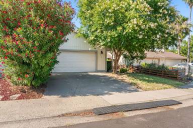 Main picture of 5413 Allan Ct