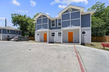 Main picture of 414 Cupples Rd