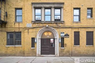 Main picture of 1003 S Orange Ave