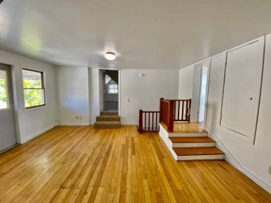 Main picture of 506 W Cross St