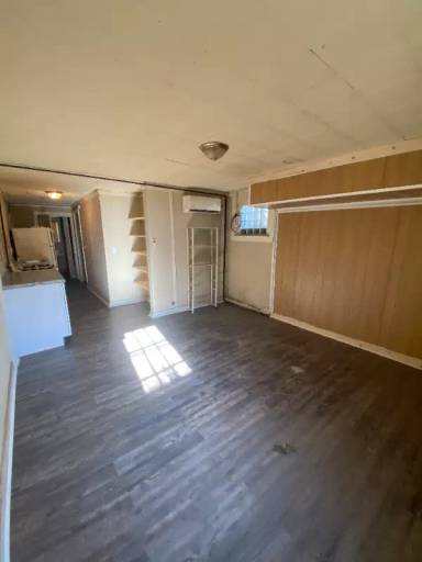 Main picture of 65 East William, LLC