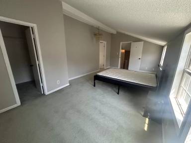 Main picture of 5543 Granada Ln