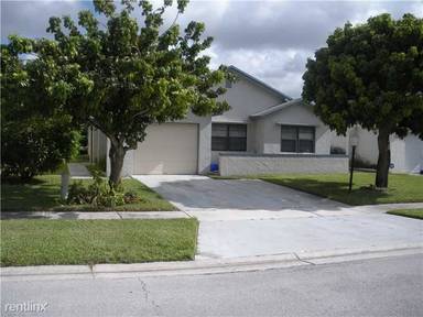 Main picture of 20906 Springs Ter