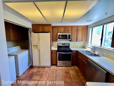 Main picture of 25 Ocean View Ave