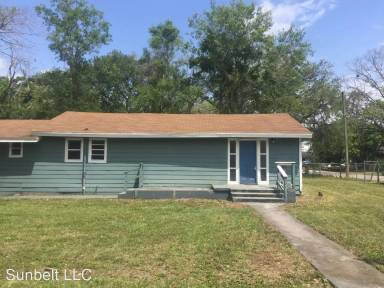 Main picture of 1316 W 12th St