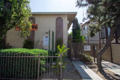 Main picture of 9216 Van Nuys Blvd