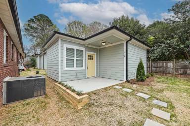 Main picture of 1710 Club Rd