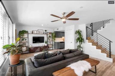 Main picture of 2929 N 39th St
