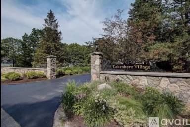 Main picture of 713 S Lake Shore Dr