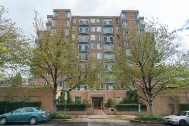 Main picture of 1132 SW 19th Ave