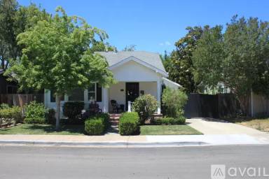 Main picture of 1064 36th St