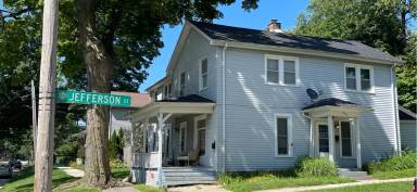 Main picture of 601 Jefferson St