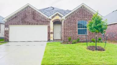 Main picture of 2108 Angus Dr