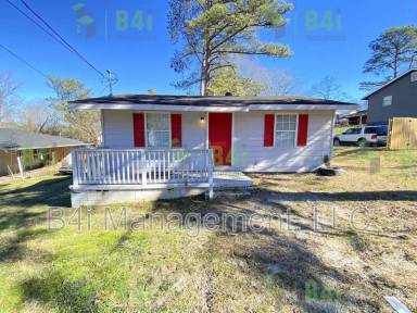 Main picture of 8012 Green St