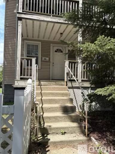 Main picture of 80 Bowen Ave