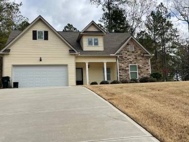 Main picture of 145 Loudoun Dr