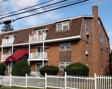 Main picture of 86 Beacon St