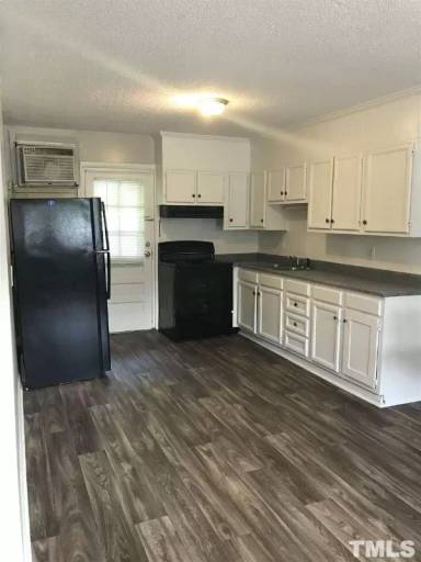 Main picture of 1400 Creech Road - 2