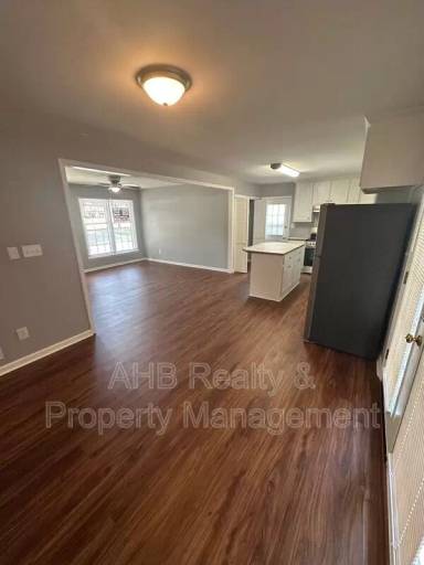 Main picture of 434 James St