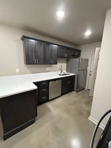 Main picture of 3 Lawrence Road 434