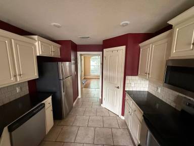 Main picture of 2537 N Vickers Pl