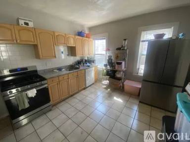 Main picture of 36 North Beacon St