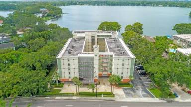 Main picture of 690 Osceola Ave