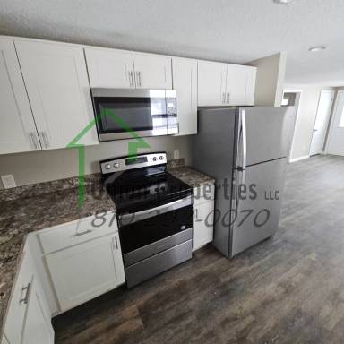 Main picture of 4648 Main Rd