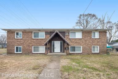 Main picture of 106 43rd St SW