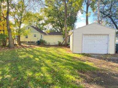 Main picture of 413 Cleveland Ave
