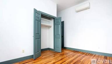 Main picture of 52 Monitor St