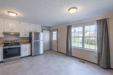 Main picture of 6402 Birchview Dr N