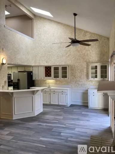 Main picture of 7450 Holly Hill Dr