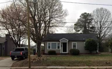Main picture of 808 Eastway Dr