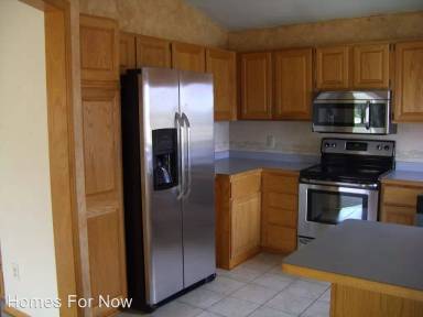 Main picture of 15852 Garrett Path