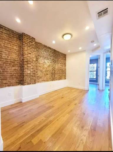 Main picture of 1320 Sterling Pl