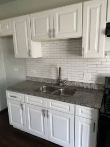 Main picture of 3109 W 64th St